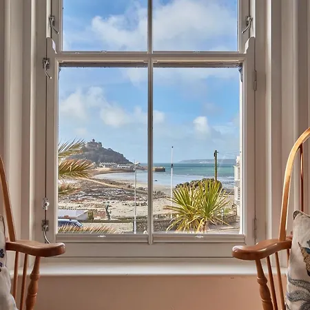 Ocean Apartment